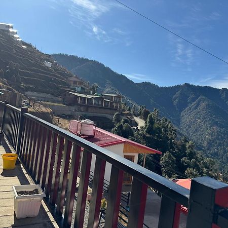 The Vintage Hill Village - Himalayan Boutique Resort Канатал Экстерьер фото