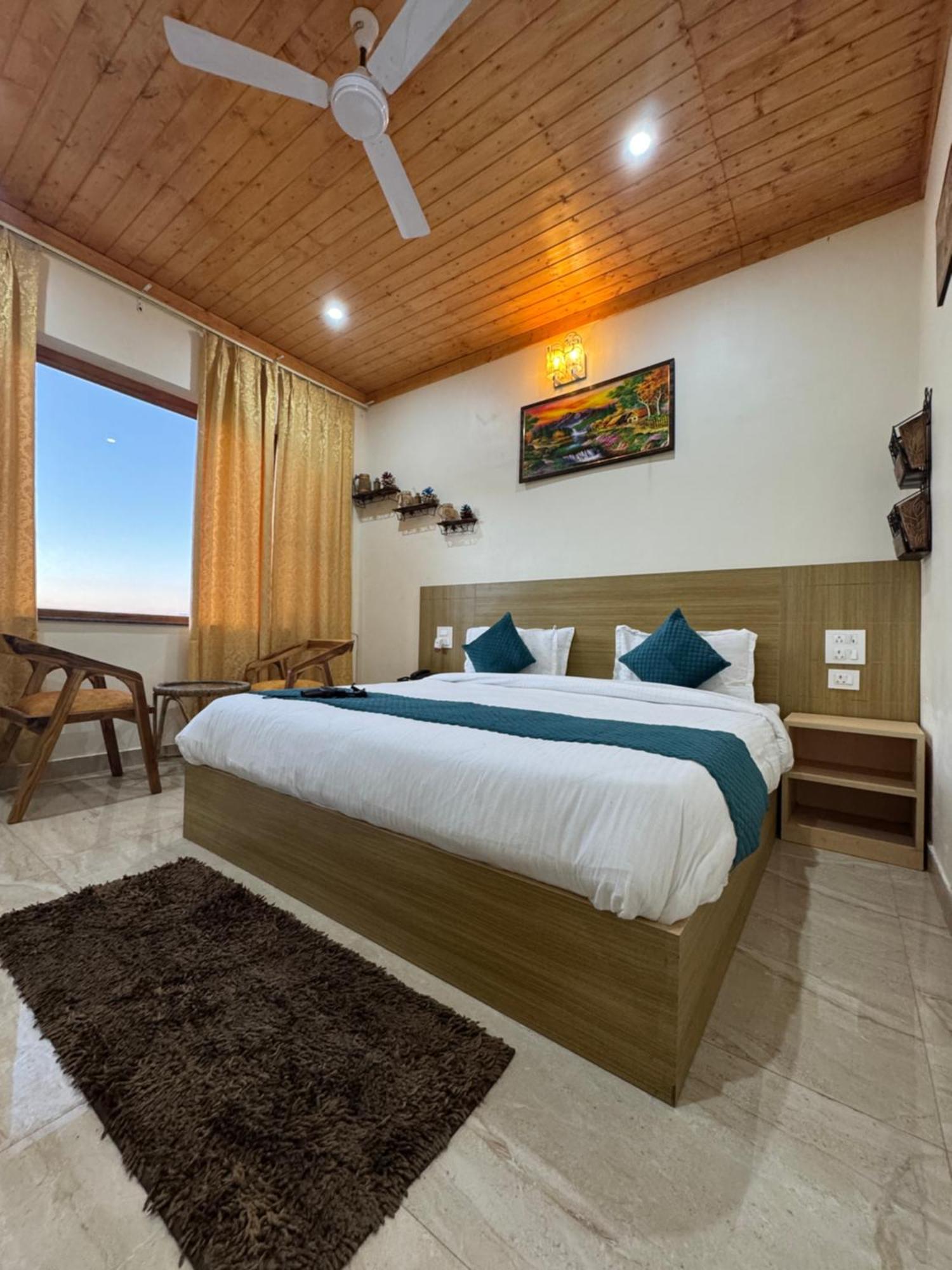 The Vintage Hill Village - Himalayan Boutique Resort Канатал Экстерьер фото