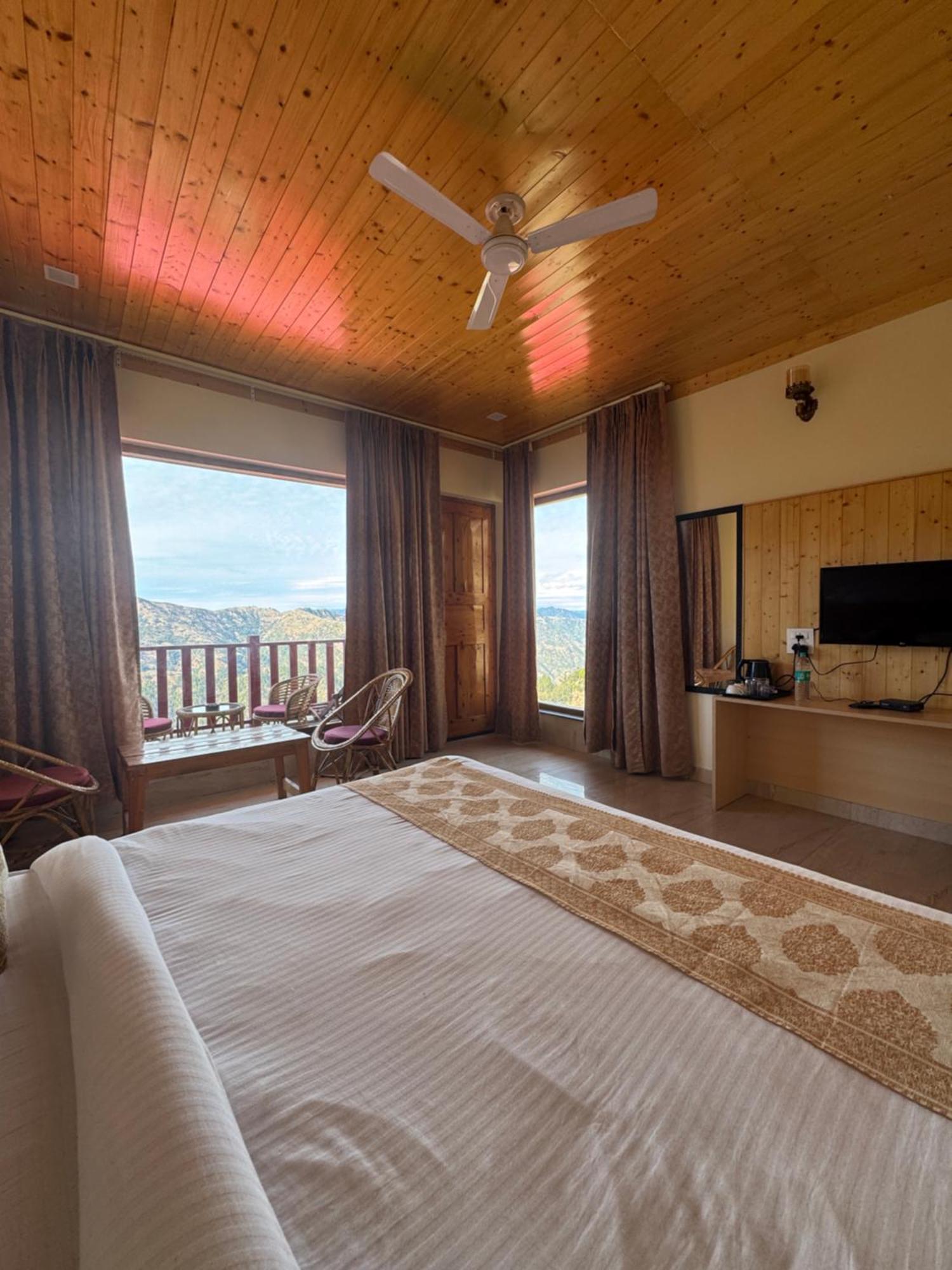 The Vintage Hill Village - Himalayan Boutique Resort Канатал Экстерьер фото